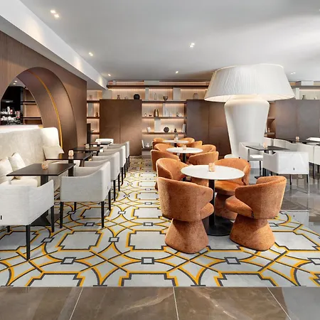 Mamaison Chain Bridge