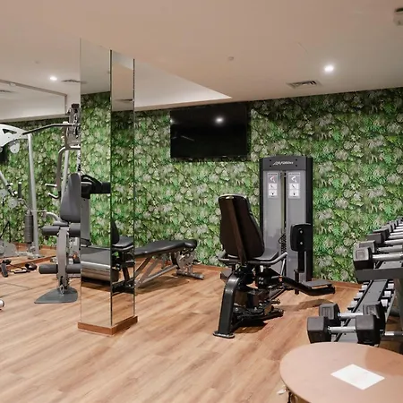 Mamaison Chain Bridge Hotel