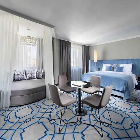 Mamaison Chain Bridge Hotel Budapest