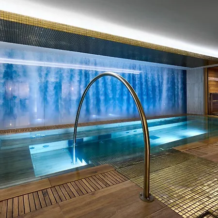 Hotel Mamaison Chain Bridge