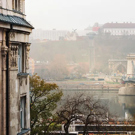 Szálloda Mamaison Chain Bridge