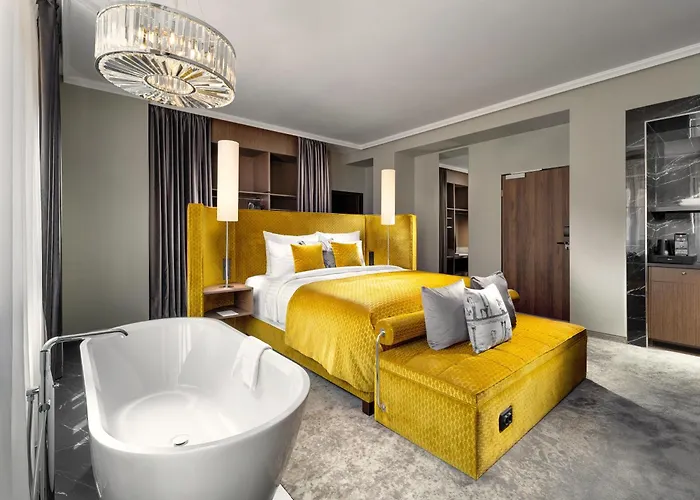 Hotel Mamaison Chain Bridge