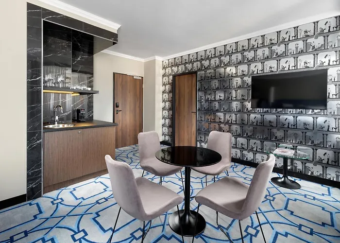 Mamaison Chain Bridge Hotel Budapest