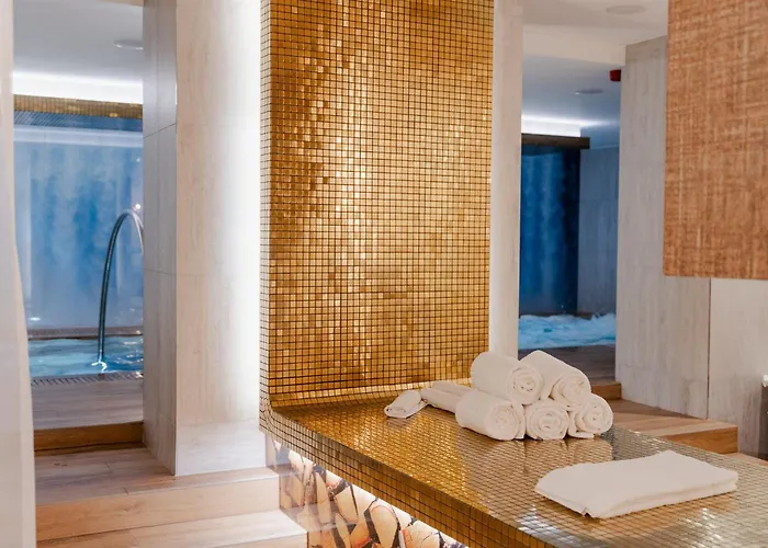 Mamaison Chain Bridge Hotel Budapest