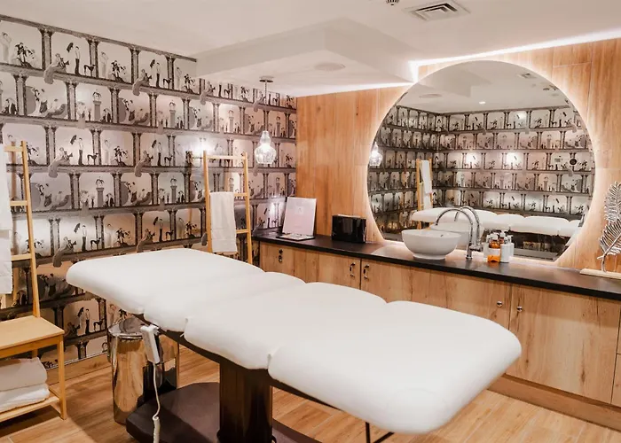 Mamaison Chain Bridge 4*