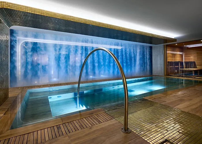 Hotel Mamaison Chain Bridge